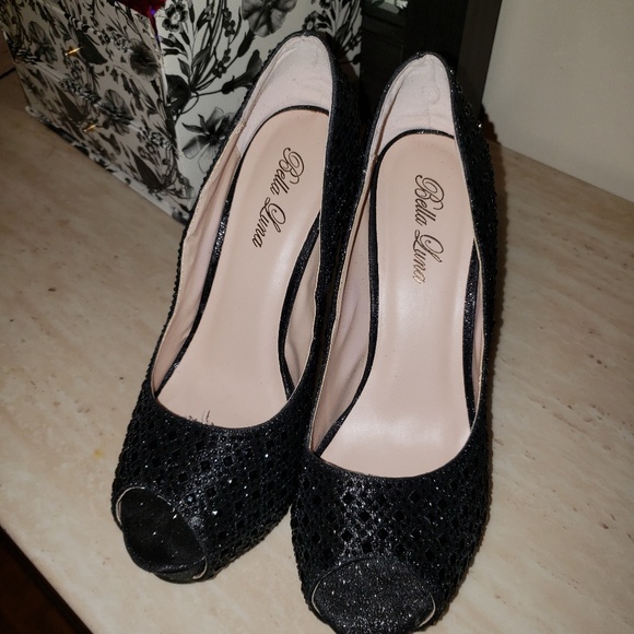 Heels - Picture 4 of 4